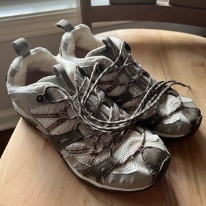 Merrell hiking shoes - Womens size 8 (gray/pink)